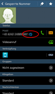Das blaue Verbotssymbol.